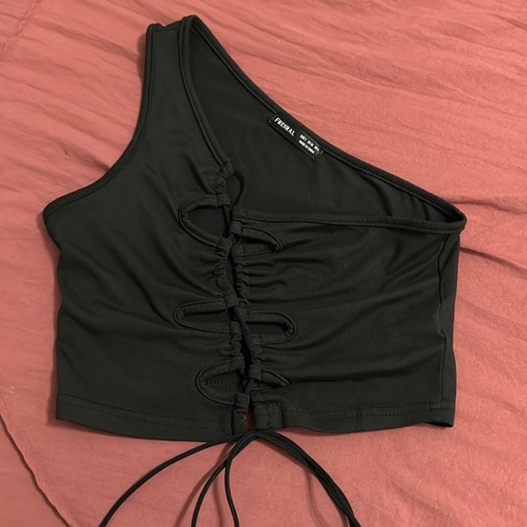 Black Open Front Top - Picture 1 of 2